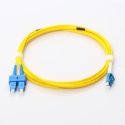 SC APC del cordón de remiendo del cable de la fibra del SM DX a LC UPC con los clips RoHS obediente
