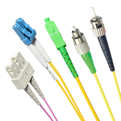 Asamblea de cable de la fibra de G652D, cordón de remiendo de la fibra óptica del SM UPC APC para la red de CATV