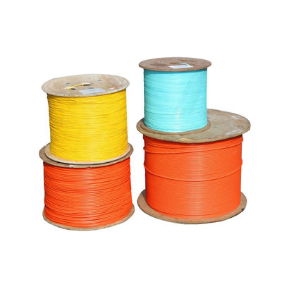 precio interior a una cara el 1km del cable de fribra óptica del solo modo del almacenador intermediario apretado de la base 0.9m m Corning de la fábrica 1