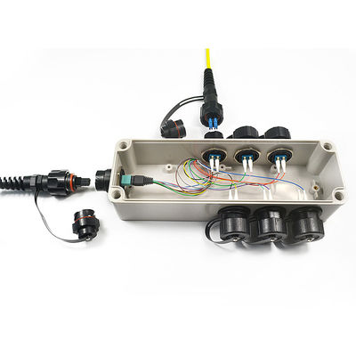 IP67 caja de la fibra óptica de la prenda impermeable FTTA al aire libre con el conector del SC ODVA MPO