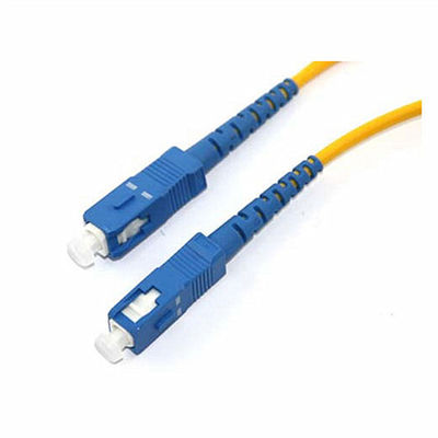 Cordón de remiendo del cable de fribra óptica del SC UPC para el medios convertidor interior