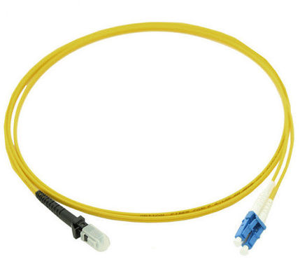 E2000 Cables de parche de fibra para LC/ SC/ FC/ ST/ MU/ MTRJ/ MPO/ DIN/ SMA/ D4/ SFF